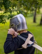 Kinder-Ritterhelm mit Klappvisier 'Bourbonische Lilie', ABS, Silber/Gold - Bild 6